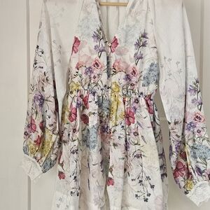 Anthropologie Love The Label Mini White Floral V-Neck Long Sleeve Dress